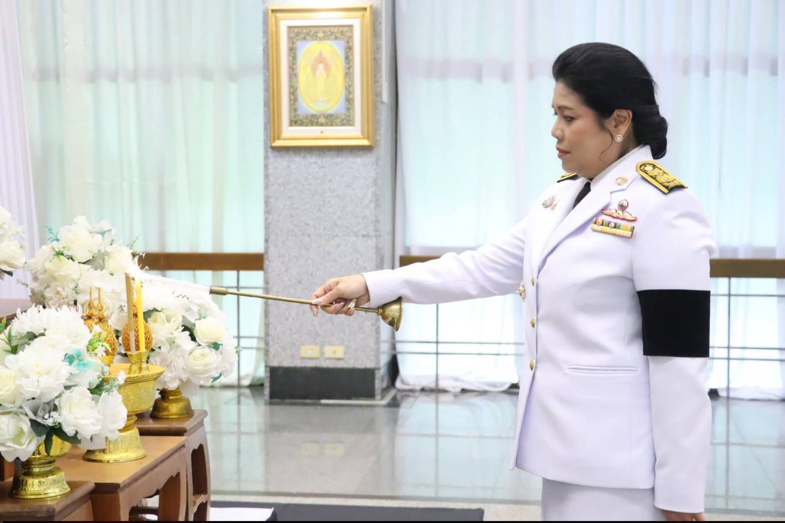title - ศพส. จัดพิธีลงนามแสดงความอาลัยถวายแด่สมเด็จพระเจ้าลูกเธอ เจ้าฟ้าพัชรกิติยาภา นเรนทิราเทพยวดี กรมหลวงราชสาริณีสิริพัชร มหาวัชรราชธิดา ณ ศาลาพระมิ่งขวัญ ศูนย์ส่งเสริมและพัฒนาอาชีพเสริมนอกภาคการเกษตร (ศูนย์ศิลปาชีพบางไทรฯ (เดิม))
